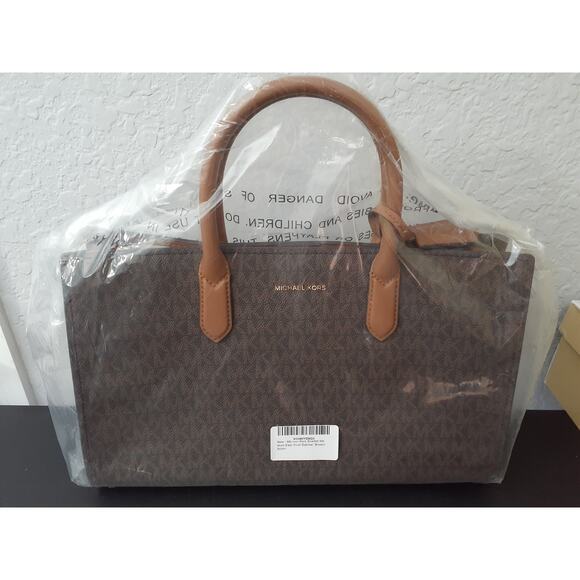 Michael Kors Scarlett Medium Satchel Gold-Tone Hardware/Brown/Acorn Handbag - Picture 2 of 4